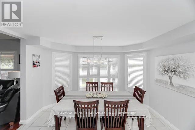 8 Barnes Court, Brampton, Ontario  L7A 1J1 - Photo 15 - W12544278