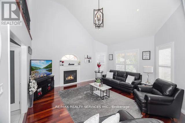 8 Barnes Court, Brampton, Ontario  L7A 1J1 - Photo 18 - W12544278