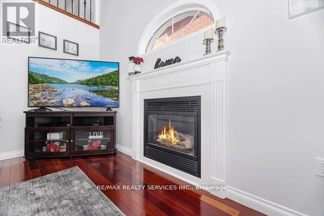 8 Barnes Court, Brampton, Ontario  L7A 1J1 - Photo 19 - W12544278