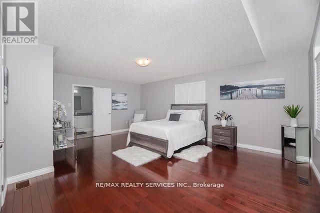 8 Barnes Court, Brampton, Ontario  L7A 1J1 - Photo 34 - W12544278