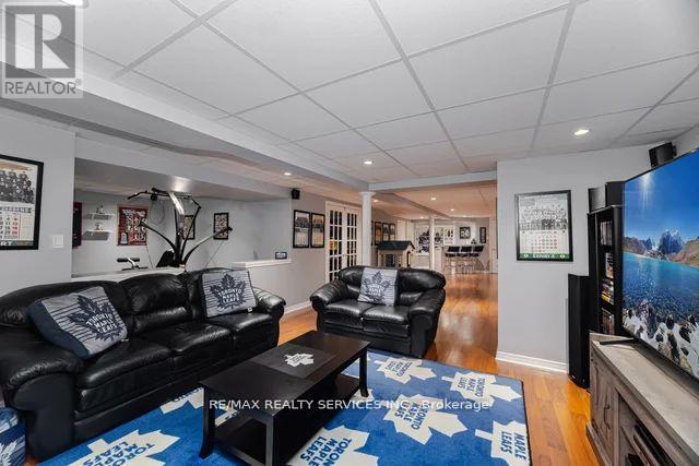 8 Barnes Court, Brampton, Ontario  L7A 1J1 - Photo 43 - W12544278