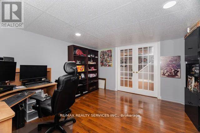 8 Barnes Court, Brampton, Ontario  L7A 1J1 - Photo 45 - W12544278