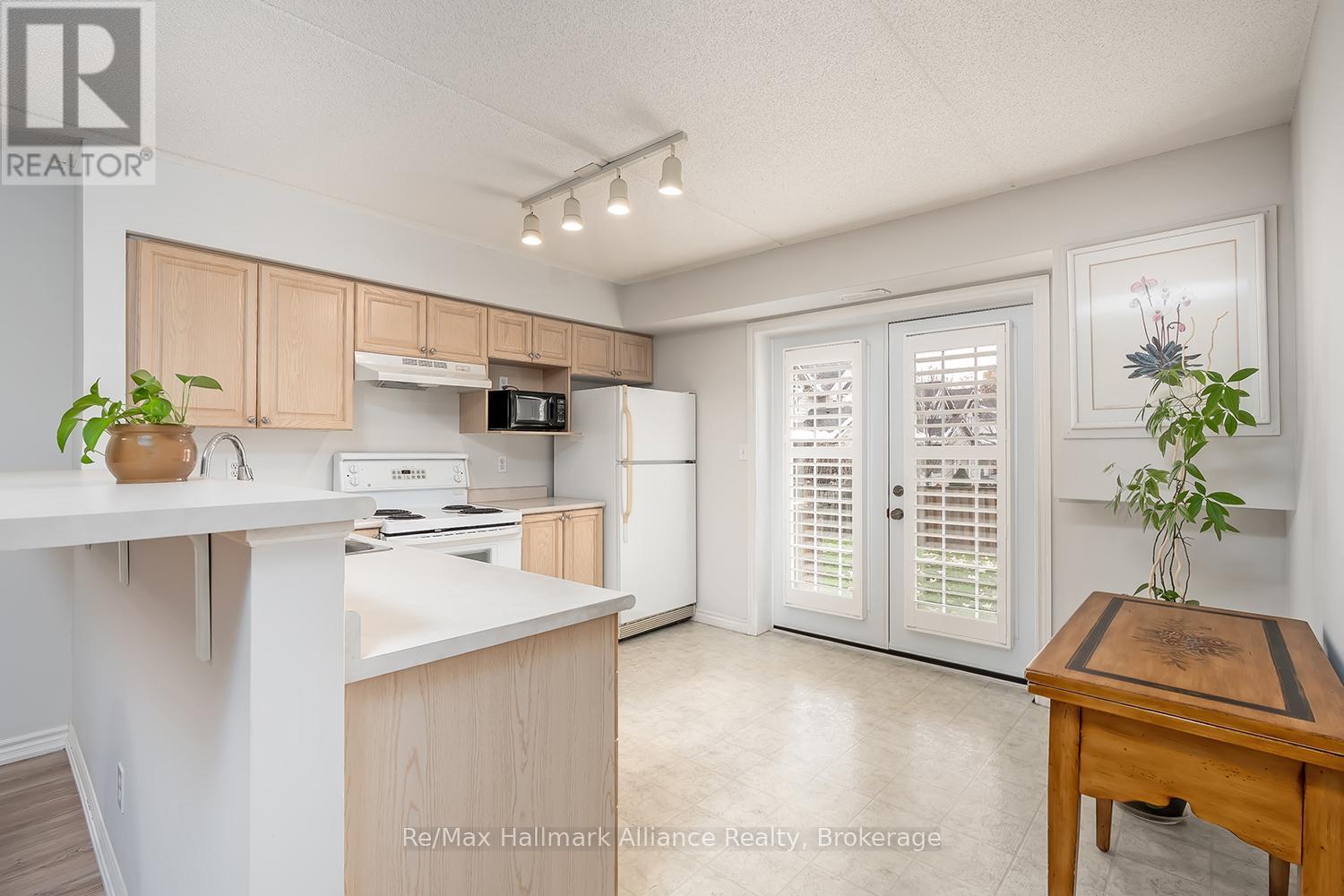 107 - 1820 Walkers Line, Burlington, Ontario  L7M 4V4 - Photo 15 - W12544490