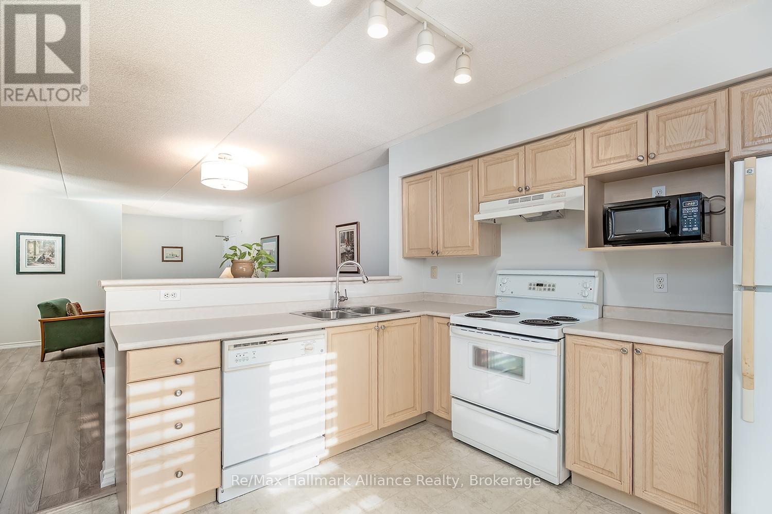 107 - 1820 Walkers Line, Burlington, Ontario  L7M 4V4 - Photo 17 - W12544490