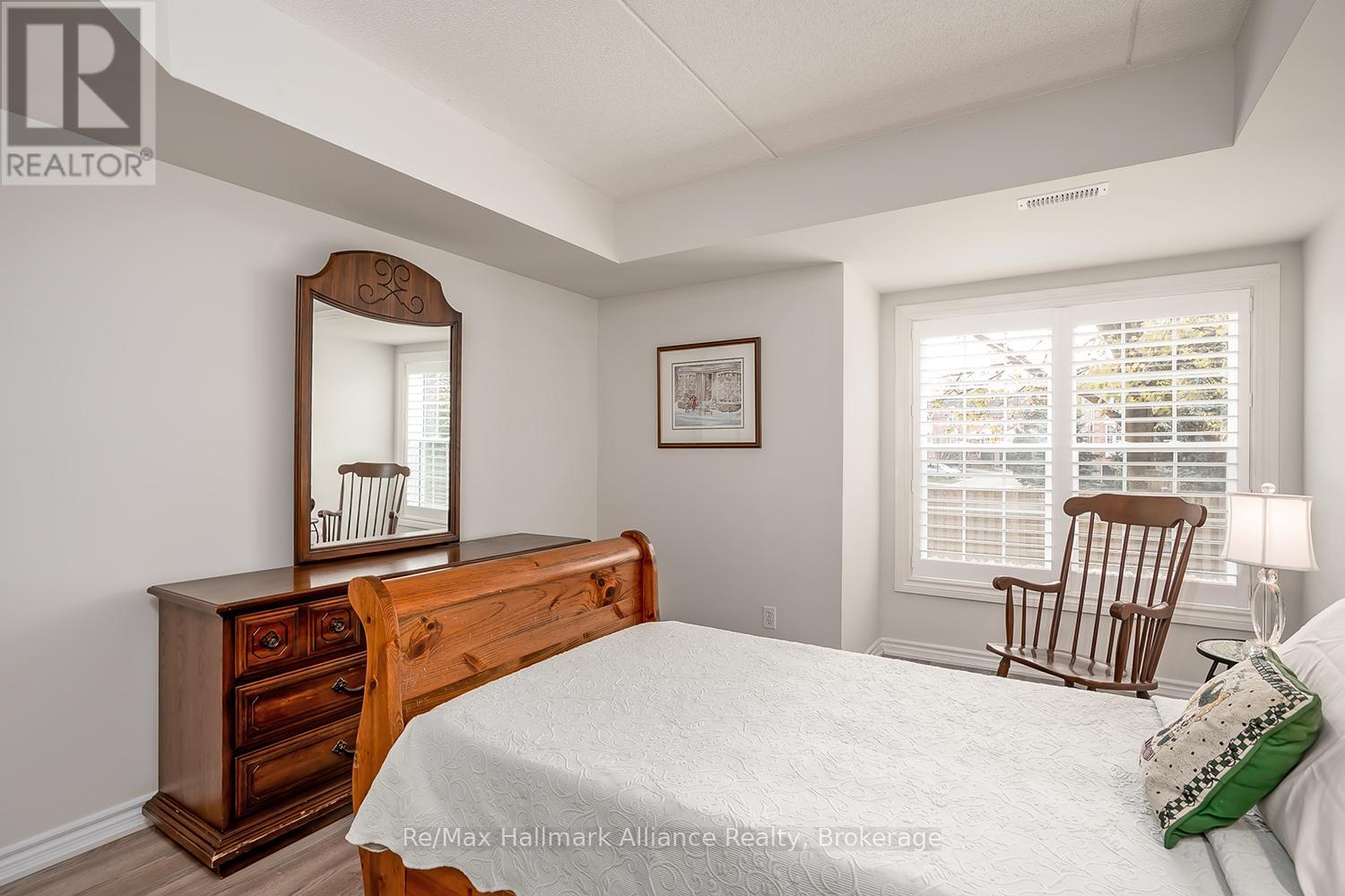 107 - 1820 Walkers Line, Burlington, Ontario  L7M 4V4 - Photo 20 - W12544490