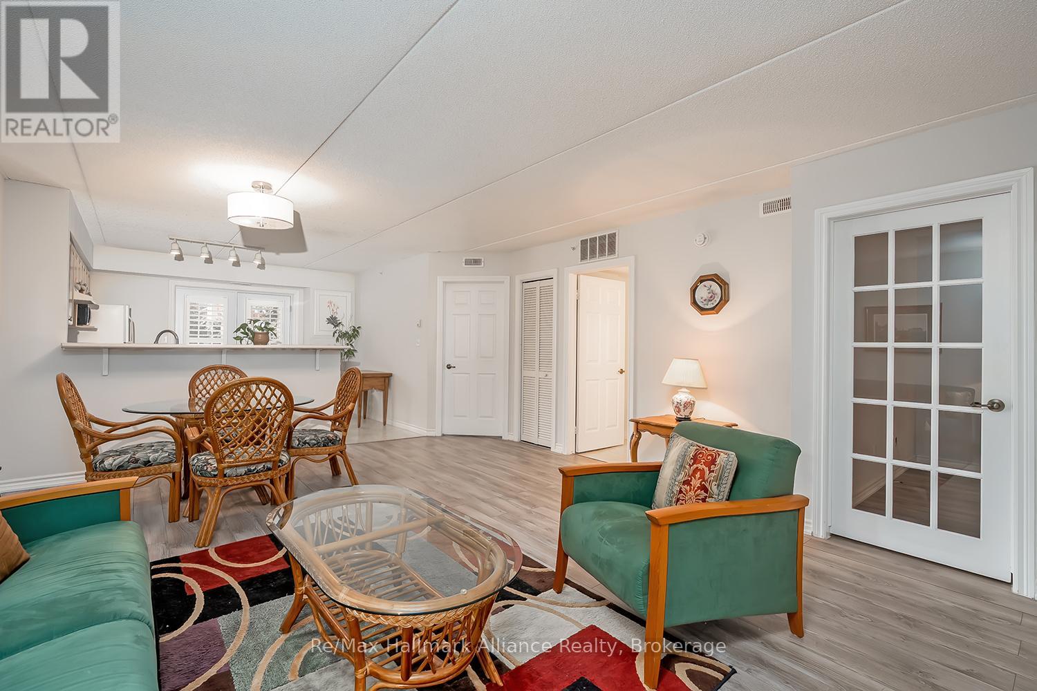 107 - 1820 Walkers Line, Burlington, Ontario  L7M 4V4 - Photo 6 - W12544490