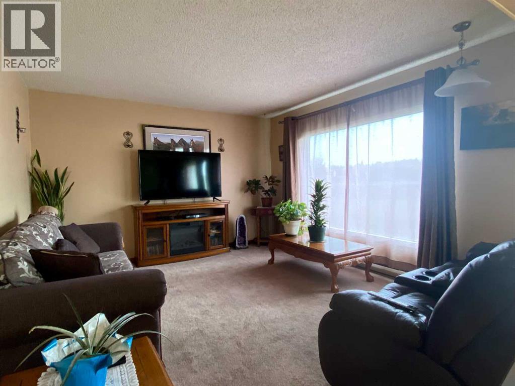 5207 49 Street, Ponoka, Alberta  T4J 1E1 - Photo 15 - A2229990