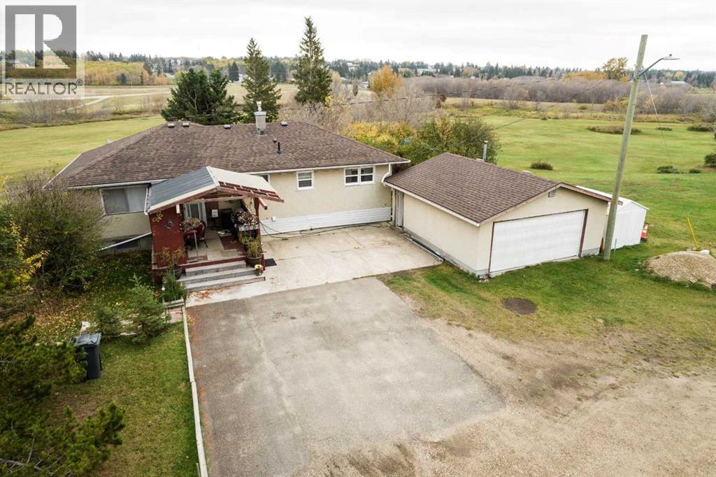 5207 49 Street, Ponoka, Alberta  T4J 1E1 - Photo 2 - A2229990