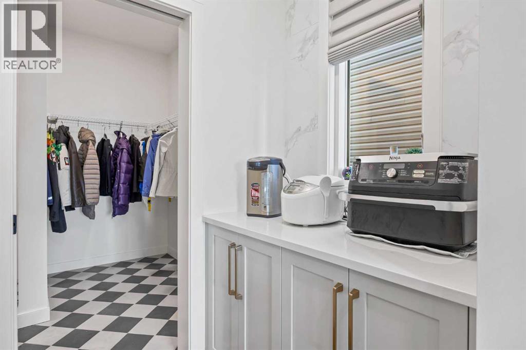 656 Bayview Way Sw, Airdrie, Alberta  T4B 3N6 - Photo 18 - A2269631