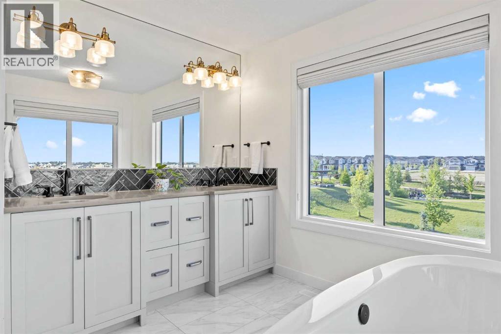 656 Bayview Way Sw, Airdrie, Alberta  T4B 3N6 - Photo 26 - A2269631