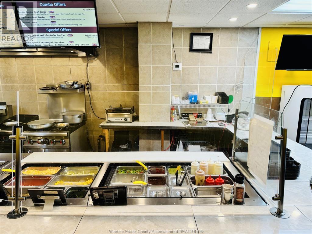 2130 Wyandotte Street West, Windsor, Ontario N9B 1J9 - Photo 6 - 25028767