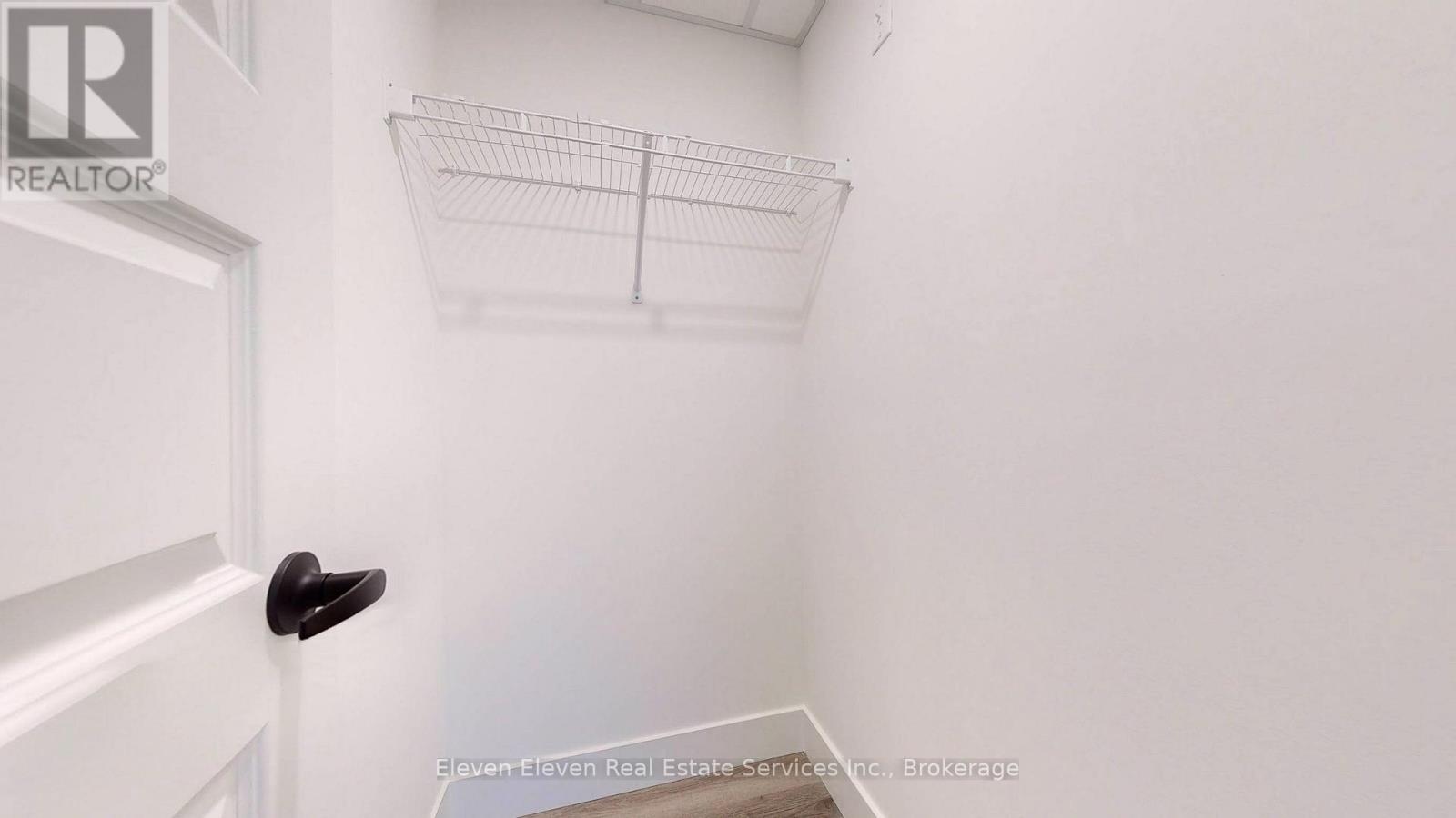 301 - 107 Roger Street, Waterloo, Ontario  N2J 0G3 - Photo 11 - X12544298