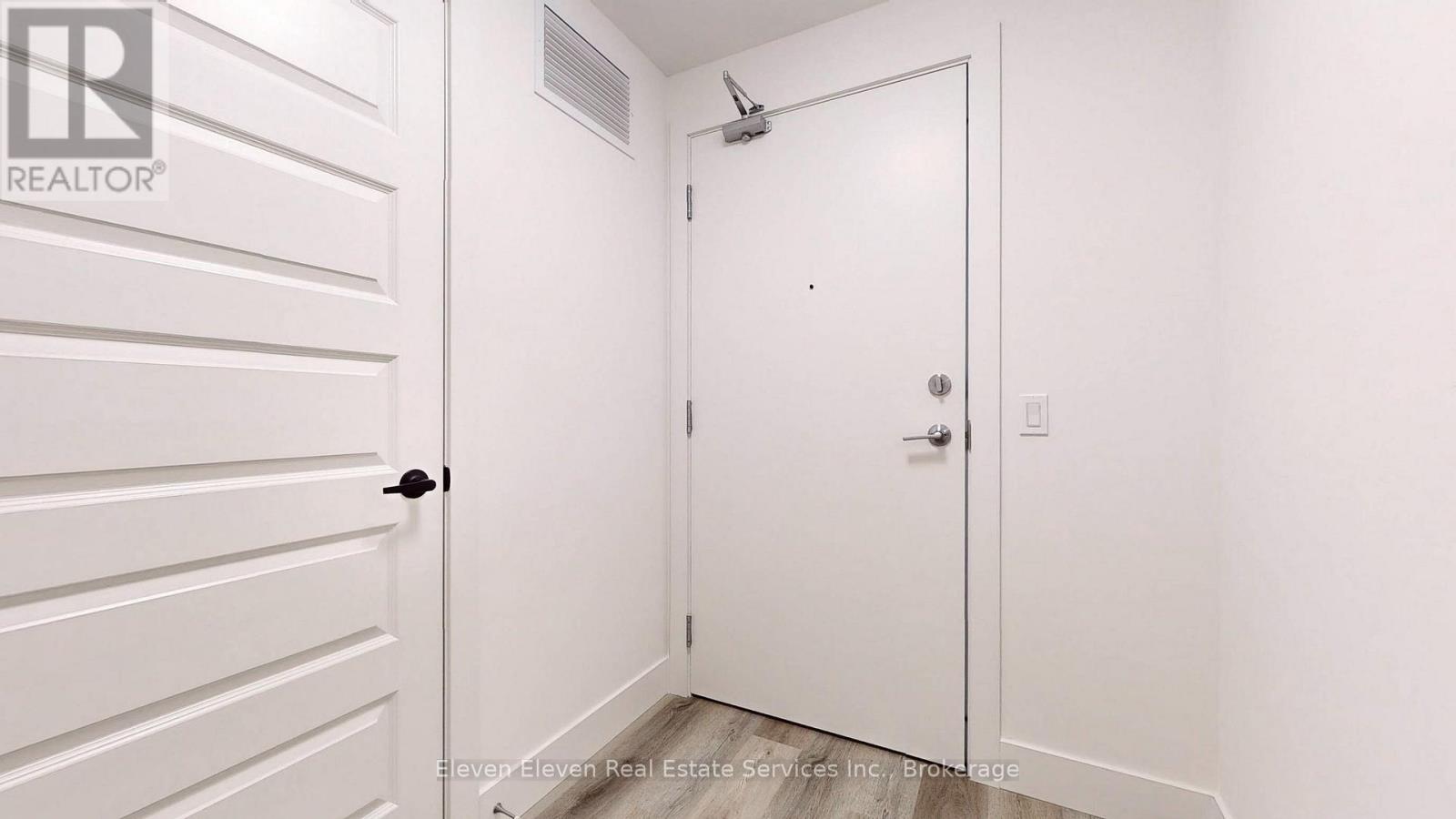 301 - 107 Roger Street, Waterloo, Ontario  N2J 0G3 - Photo 15 - X12544298