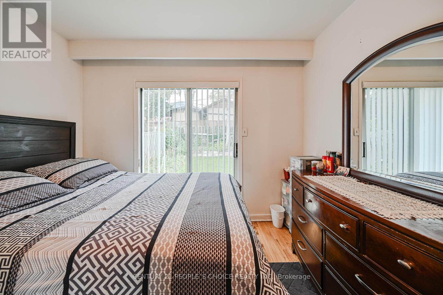 196 Taysham Crescent, Toronto, Ontario  M9V 1X7 - Photo 24 - W12543132