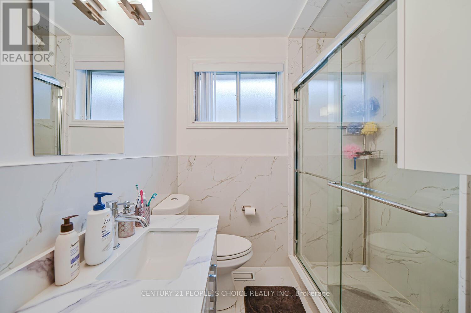 196 Taysham Crescent, Toronto, Ontario  M9V 1X7 - Photo 31 - W12543132