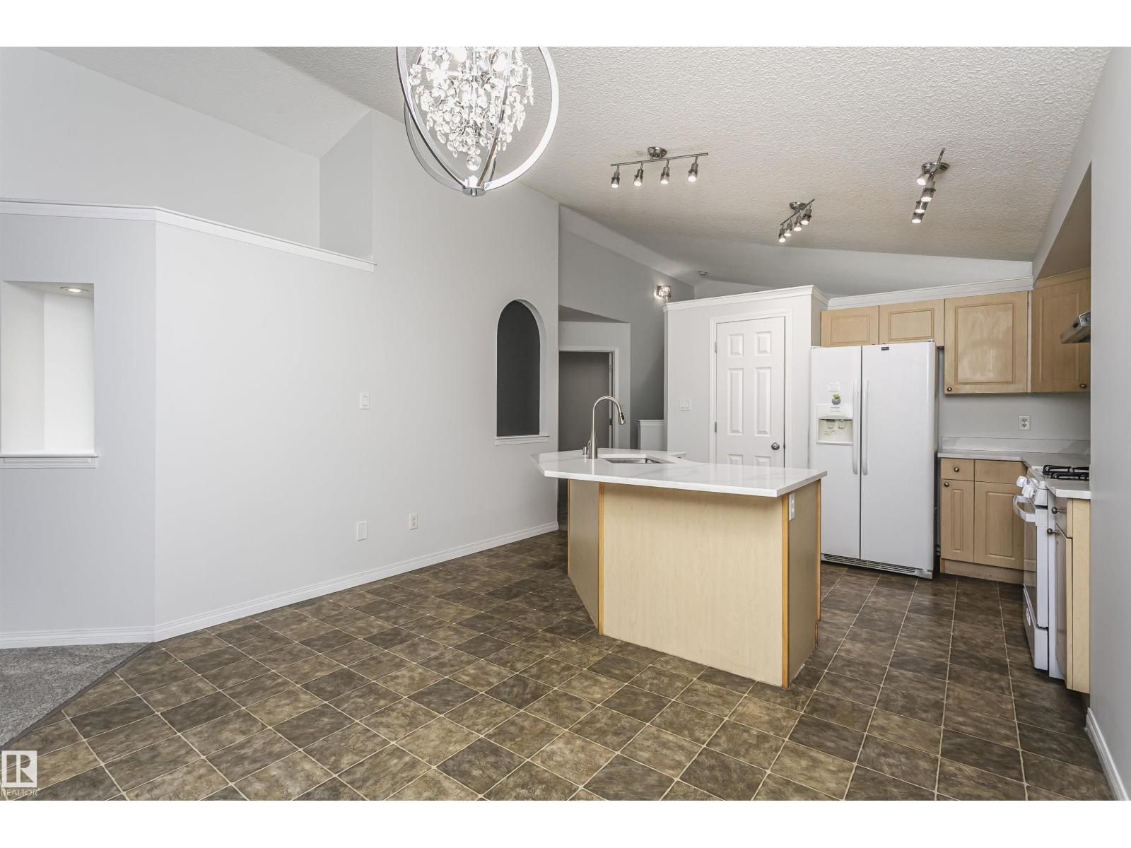 3248 21 St Nw, Edmonton, Alberta  T5T 1G2 - Photo 13 - E4465707