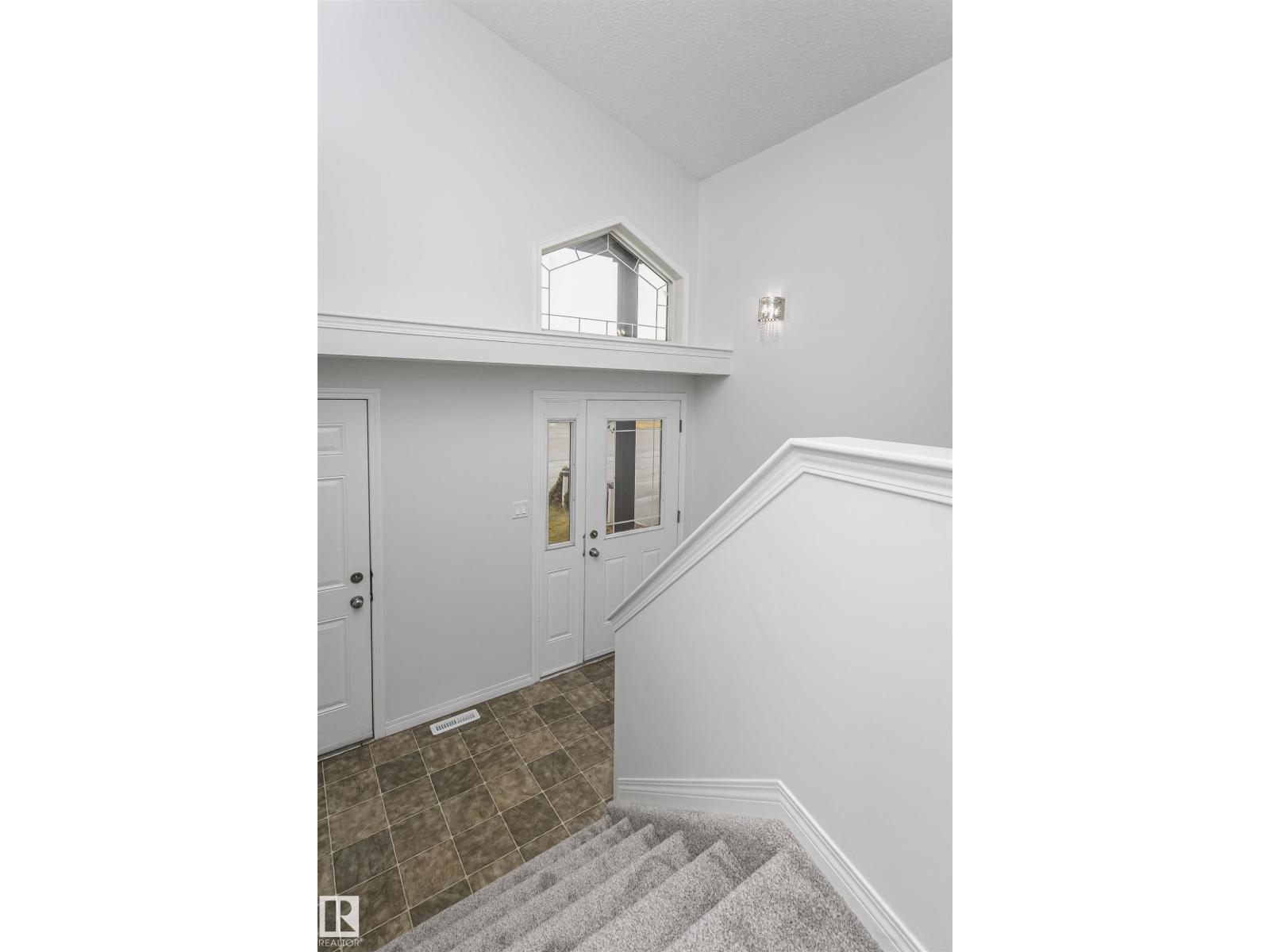 3248 21 St Nw, Edmonton, Alberta  T5T 1G2 - Photo 5 - E4465707