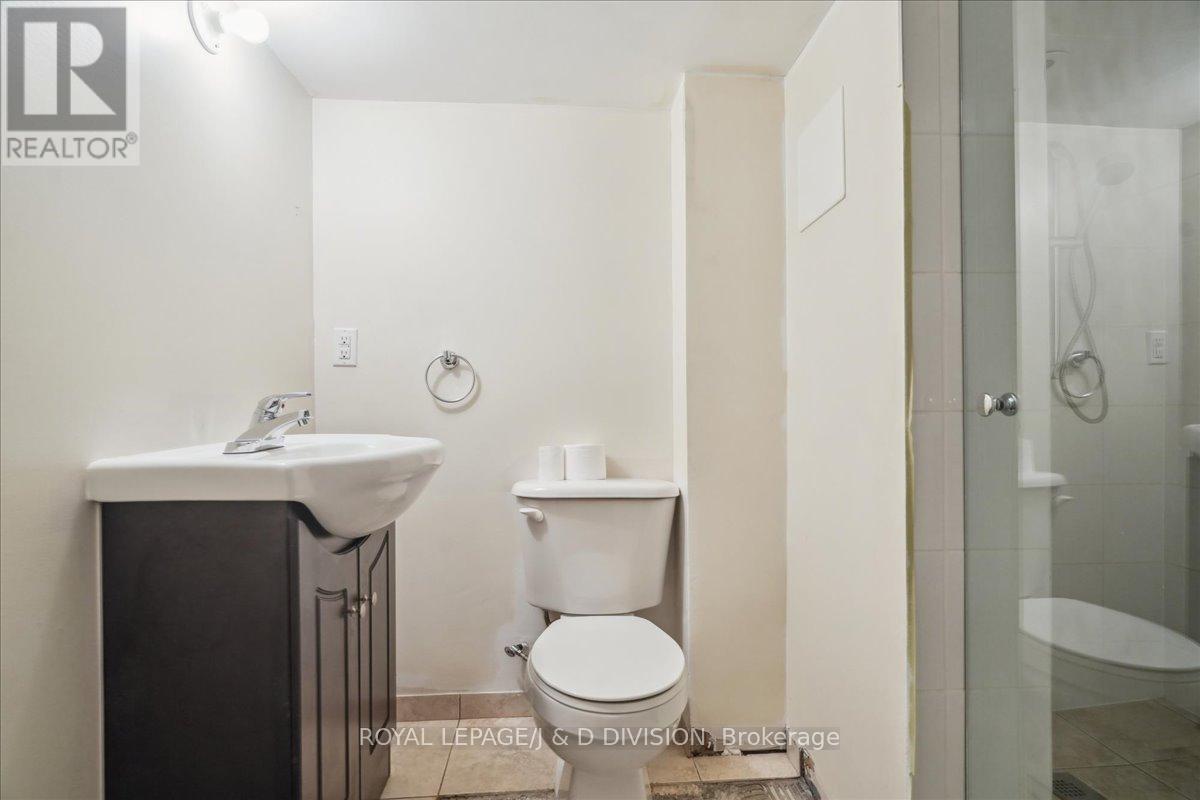 51 Chicora Avenue, Toronto, Ontario  M5R 1T7 - Photo 20 - C12439574