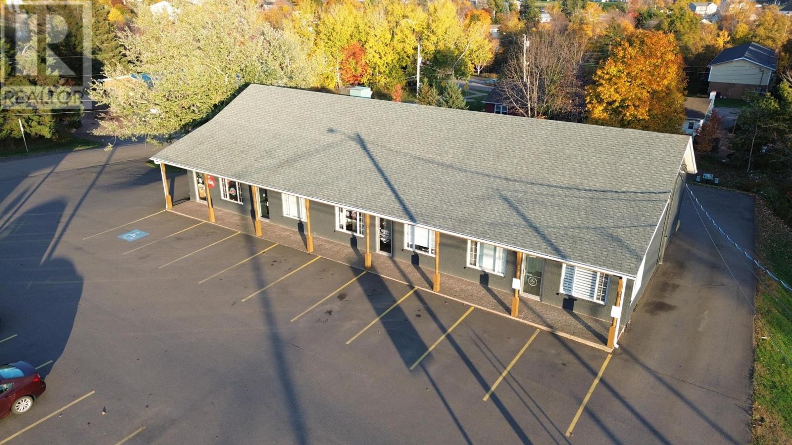 609 Main Street, Cornwall, Prince Edward Island  C0A 1H0 - Photo 11 - 202527864