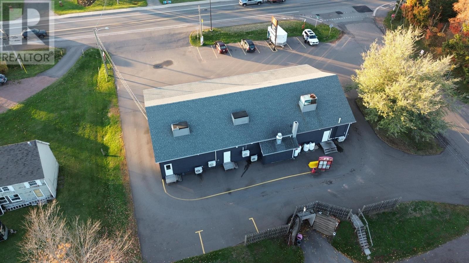 609 Main Street, Cornwall, Prince Edward Island  C0A 1H0 - Photo 16 - 202527864