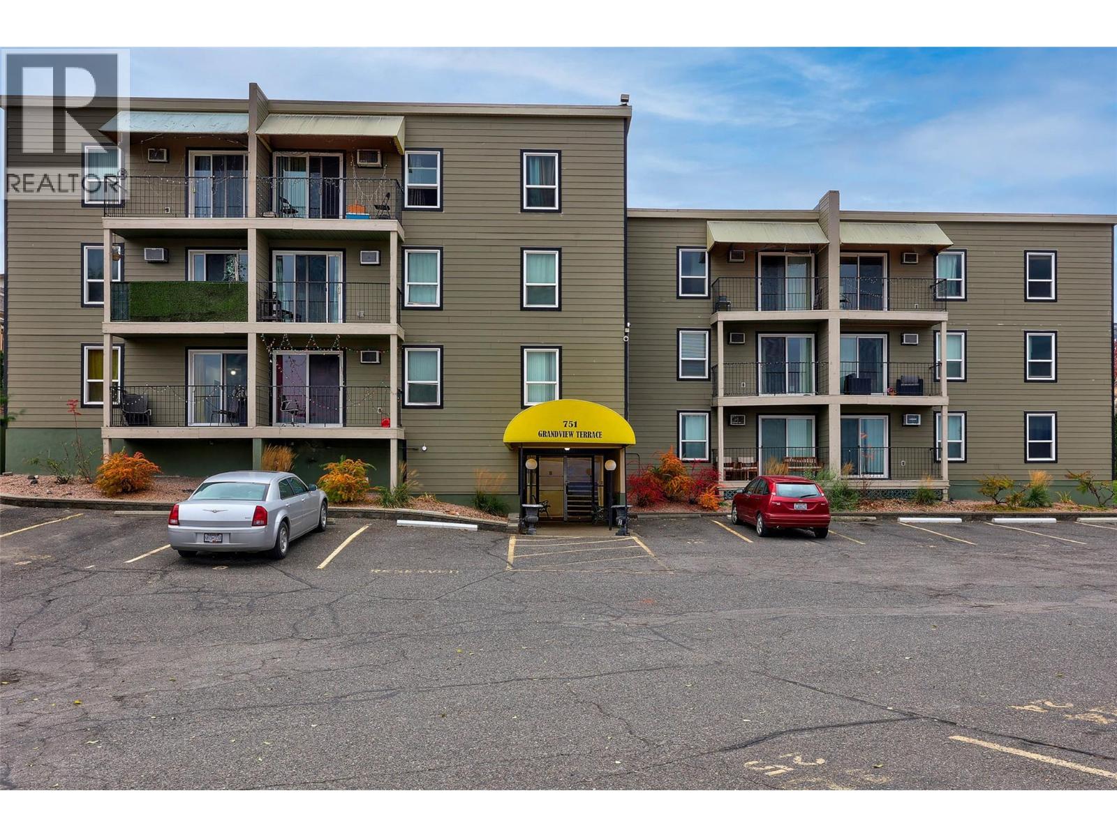 751 Grandview Terrace Unit# 206, Kamloops, British Columbia  V2C 6C9 - Photo 2 - 10369211