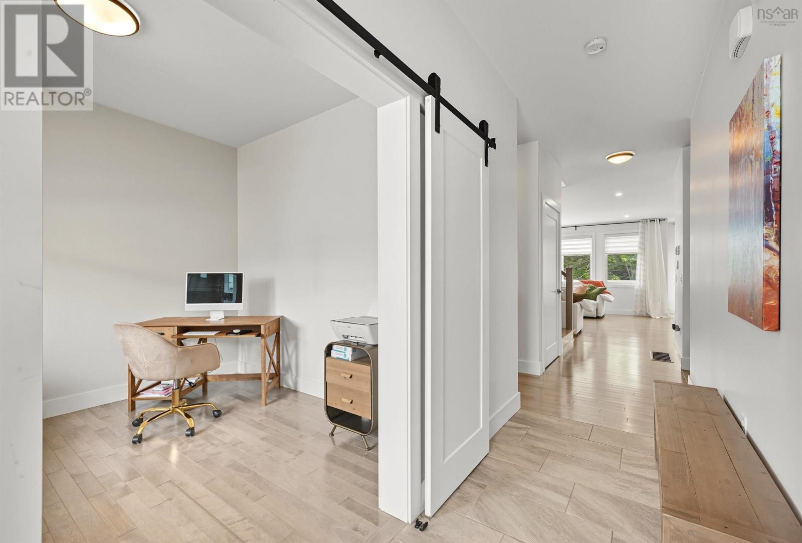 Property at 16 Shirley Elliot Court image 4