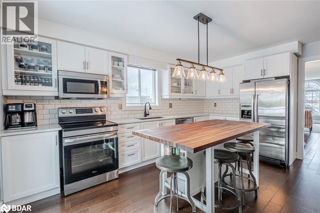 63 Mapleton Avenue, Barrie, Ontario L4N 7L7 - Photo 6 - 40787494