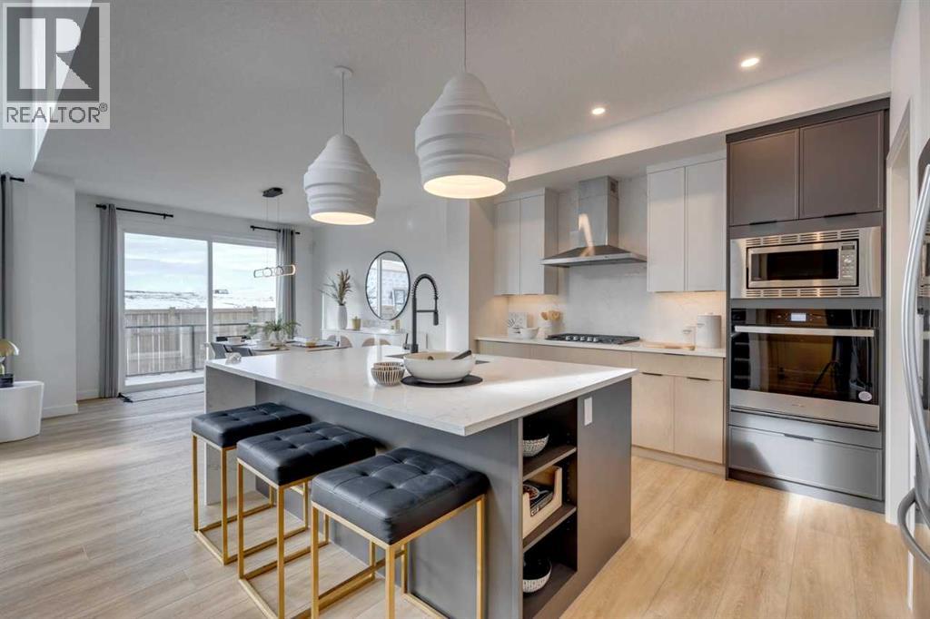 401 Sora Way Se, Calgary, Alberta  T3S 0M3 - Photo 3 - A2252361