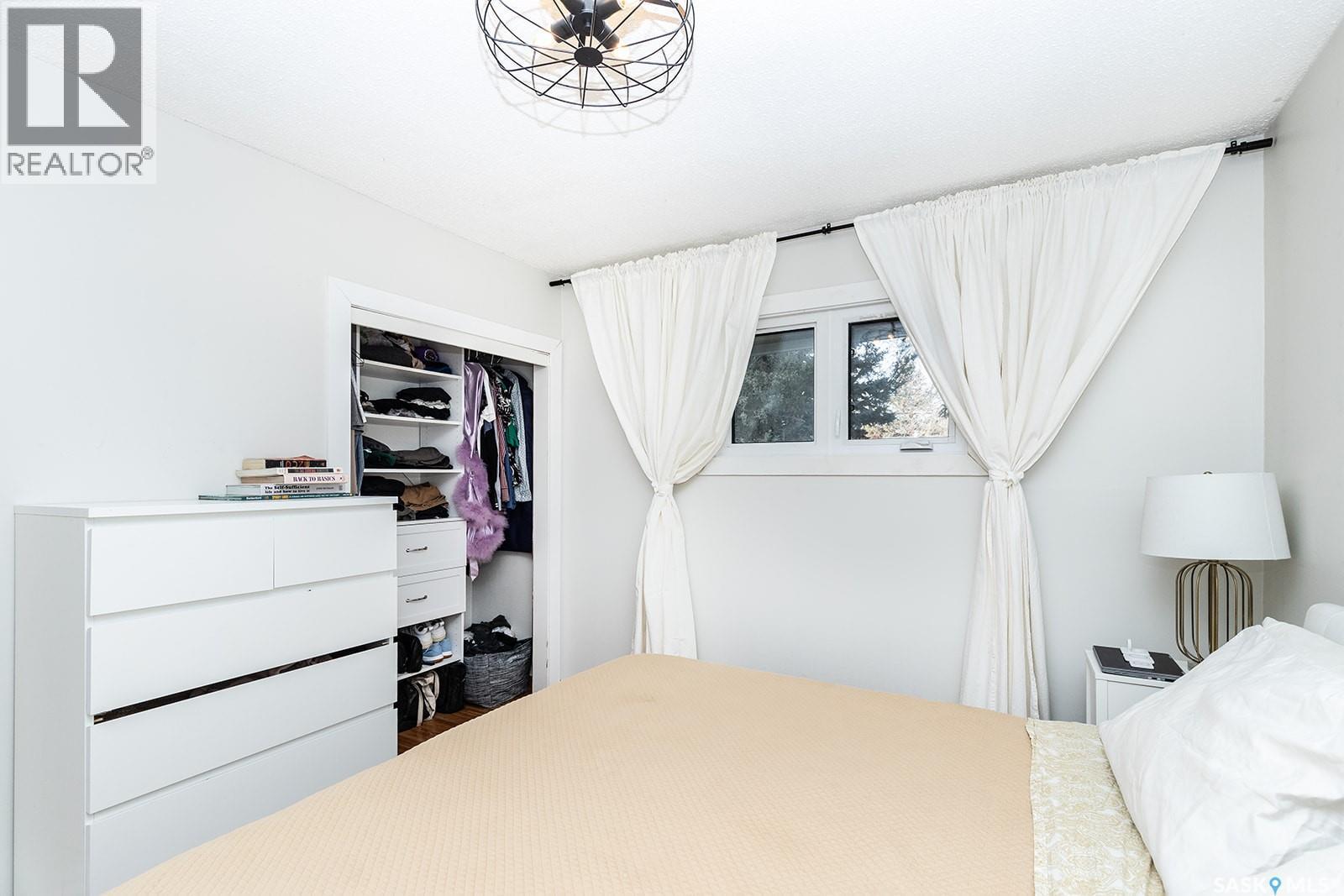 2212 York Avenue, Saskatoon, Saskatchewan  S7J 1J1 - Photo 10 - SK024007