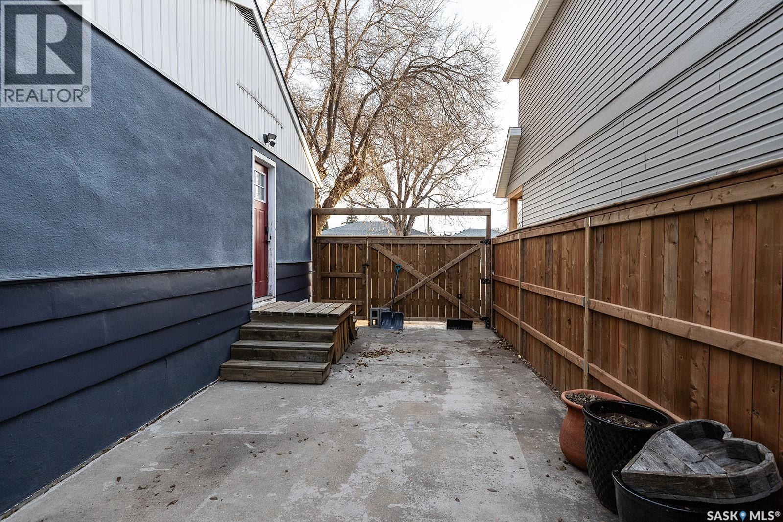 2212 York Avenue, Saskatoon, Saskatchewan  S7J 1J1 - Photo 26 - SK024007