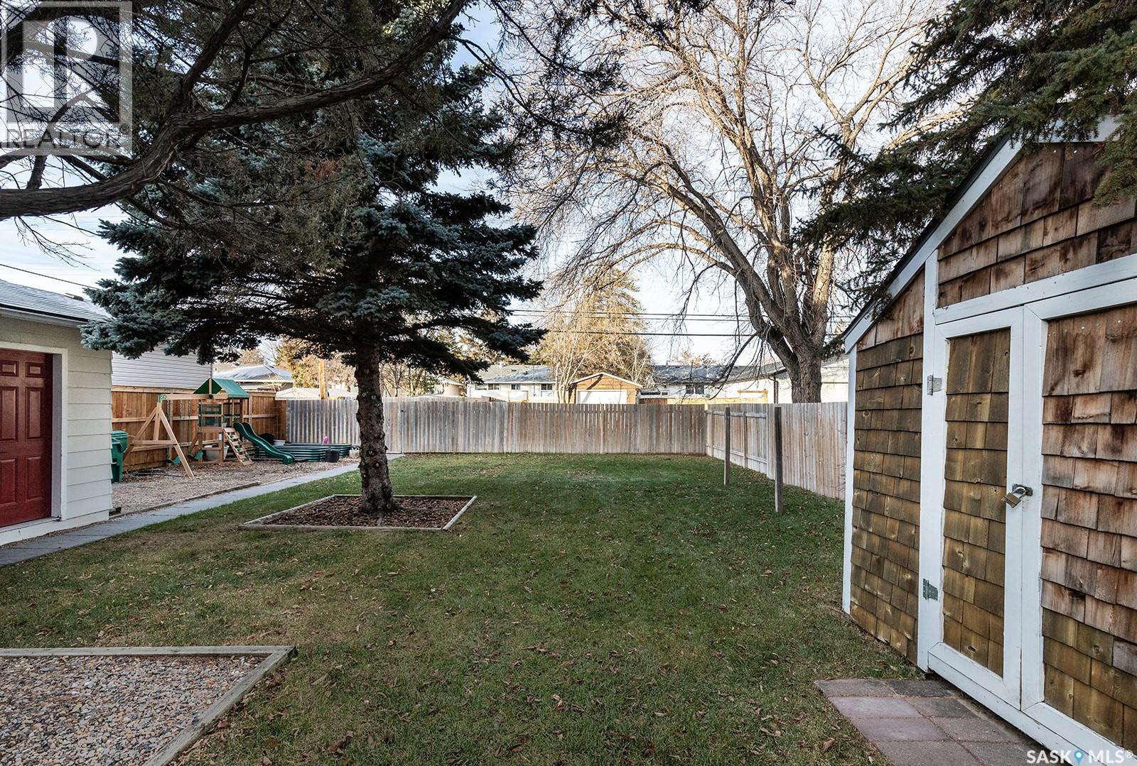 2212 York Avenue, Saskatoon, Saskatchewan  S7J 1J1 - Photo 31 - SK024007