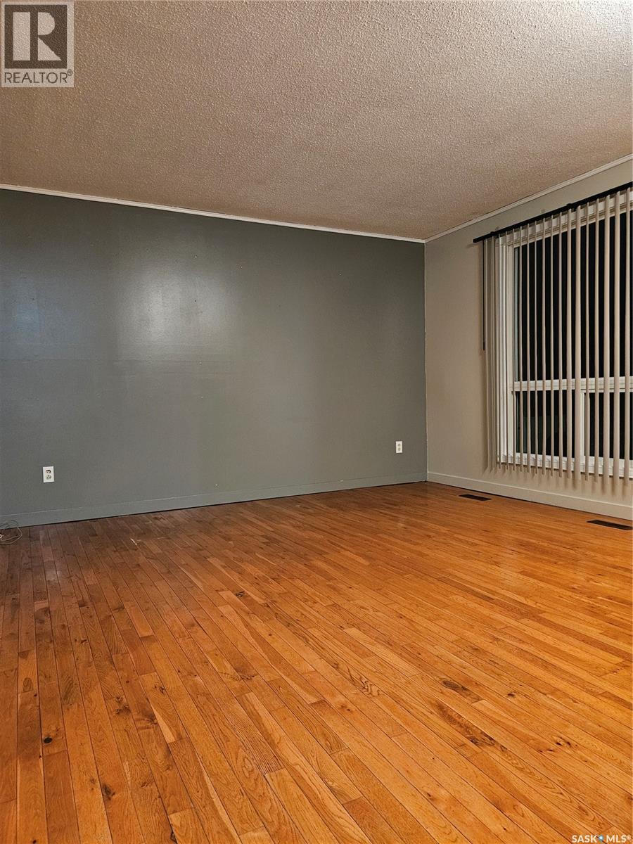 709 98th Avenue, Tisdale, Saskatchewan  S0E 1T0 - Photo 11 - SK023997