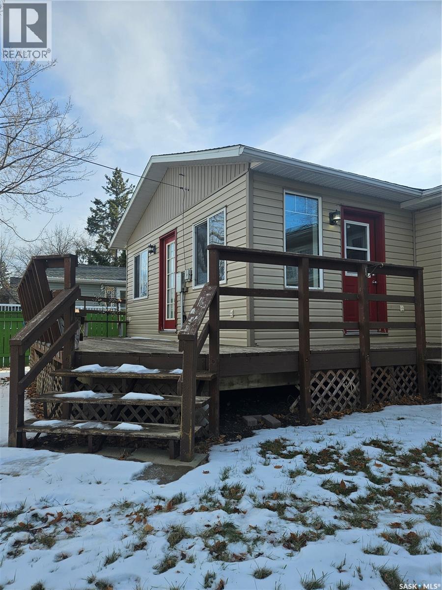 709 98th Avenue, Tisdale, Saskatchewan  S0E 1T0 - Photo 4 - SK023997