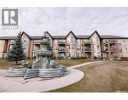 104 2150 Heseltine ROAD River Bend