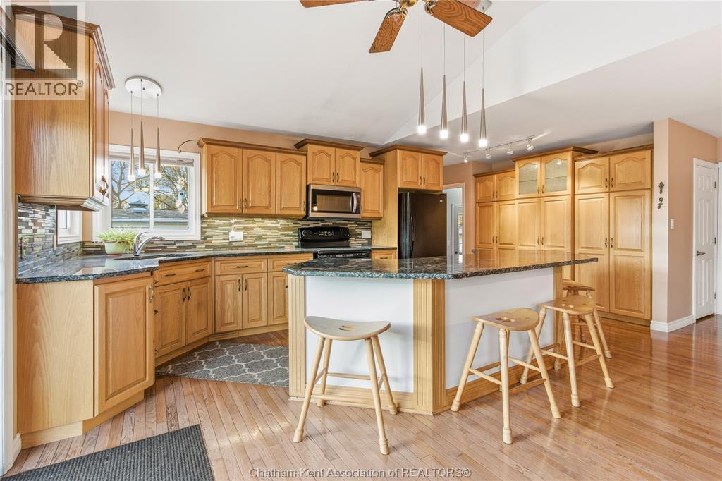 42 Lincoln Road, Chatham, Ontario N7M 4Y7 - Photo 12 - 25028780