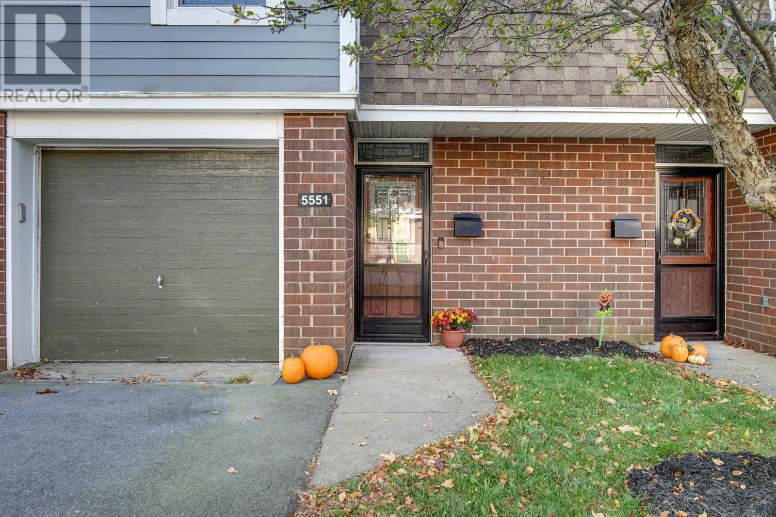 5551 Sentinel Square, Halifax, Nova Scotia  B3K 4A8 - Photo 2 - 202525778