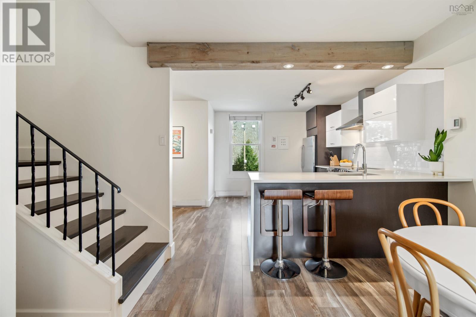 5551 Sentinel Square, Halifax, Nova Scotia  B3K 4A8 - Photo 5 - 202525778