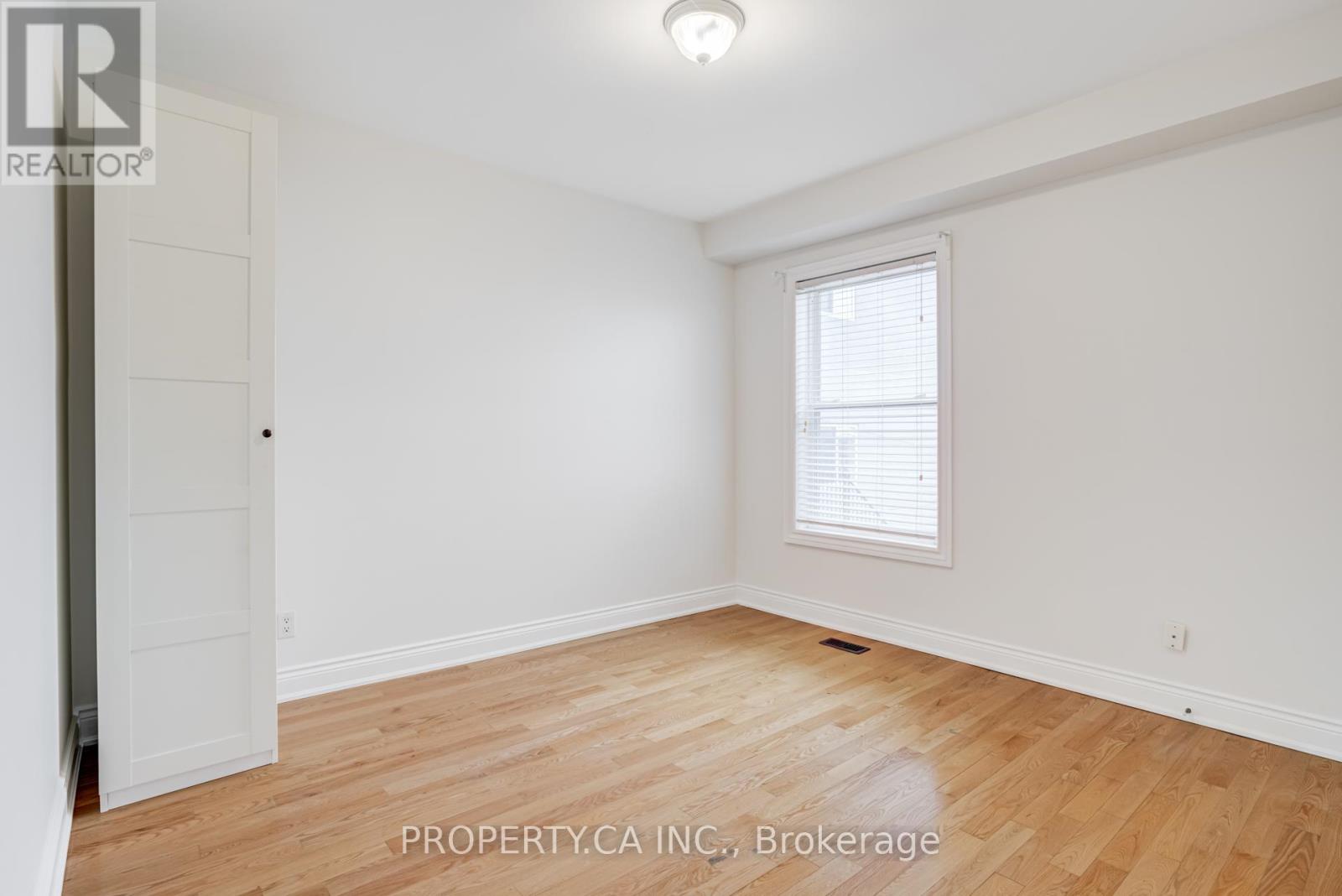 Upper - 21 D'arcy Street, Toronto, Ontario  M5T 1J8 - Photo 15 - C12544388