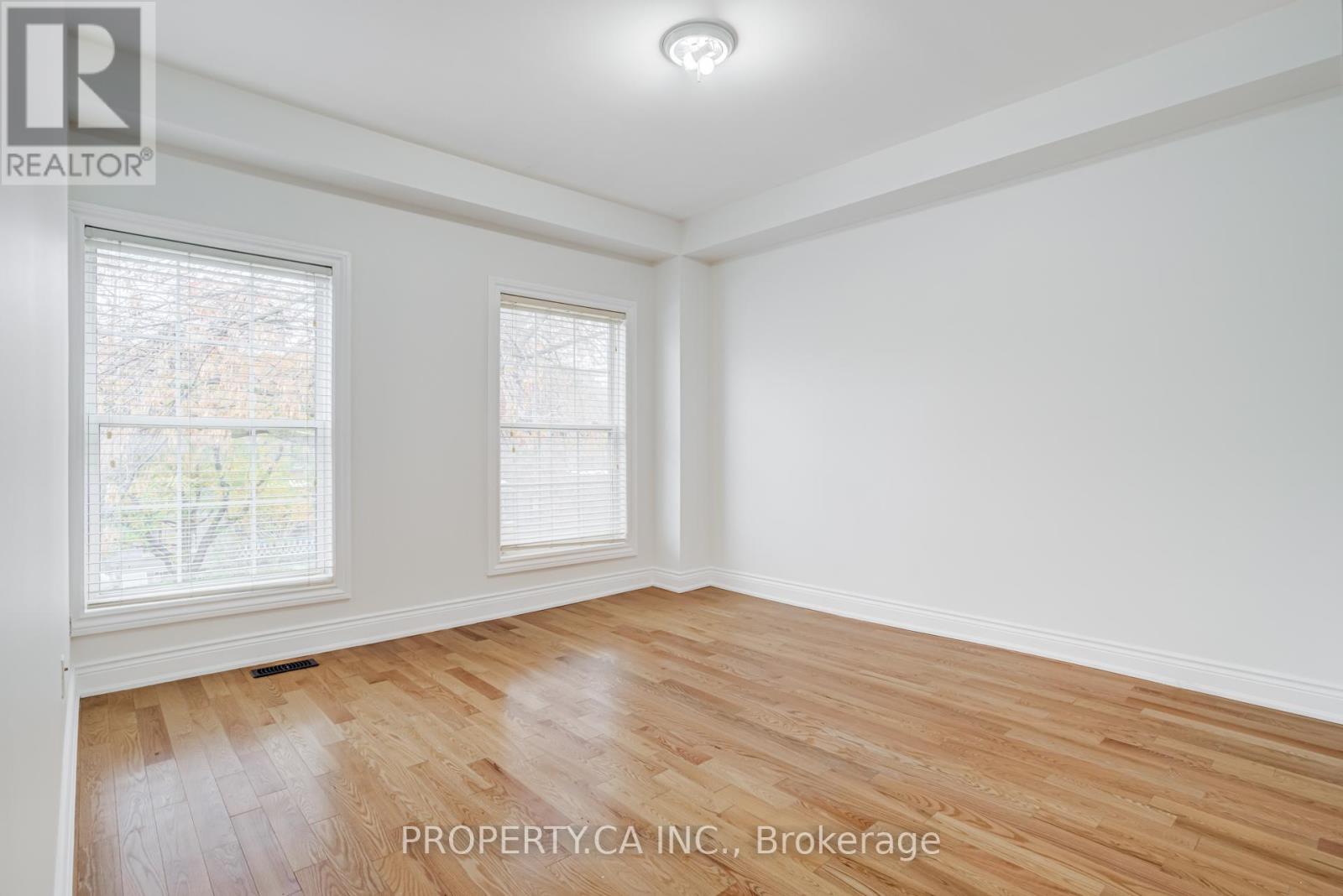 Upper - 21 D'arcy Street, Toronto, Ontario  M5T 1J8 - Photo 20 - C12544388