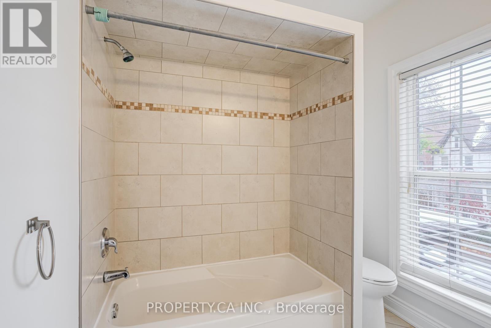 Upper - 21 D'arcy Street, Toronto, Ontario  M5T 1J8 - Photo 26 - C12544388