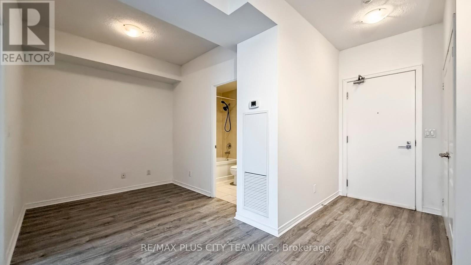 1818 - 352 Front Street W, Toronto, Ontario  M5V 0K3 - Photo 10 - C12544406