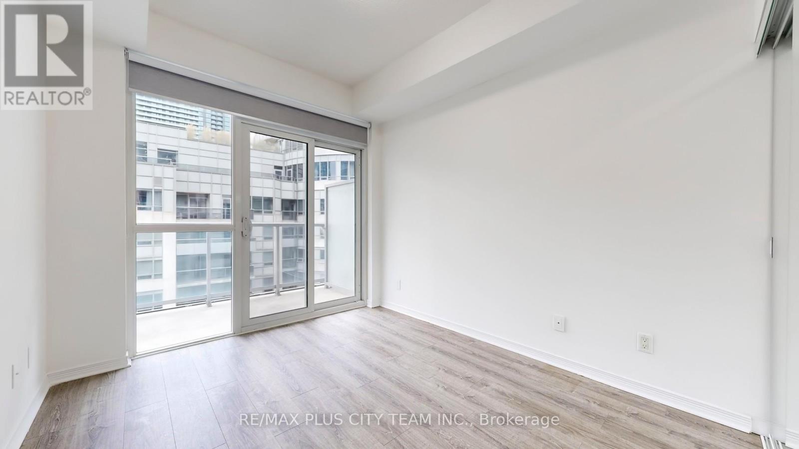 1818 - 352 Front Street W, Toronto, Ontario  M5V 0K3 - Photo 12 - C12544406