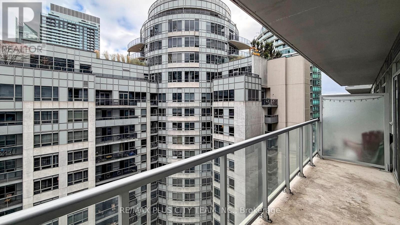 1818 - 352 Front Street W, Toronto, Ontario  M5V 0K3 - Photo 17 - C12544406