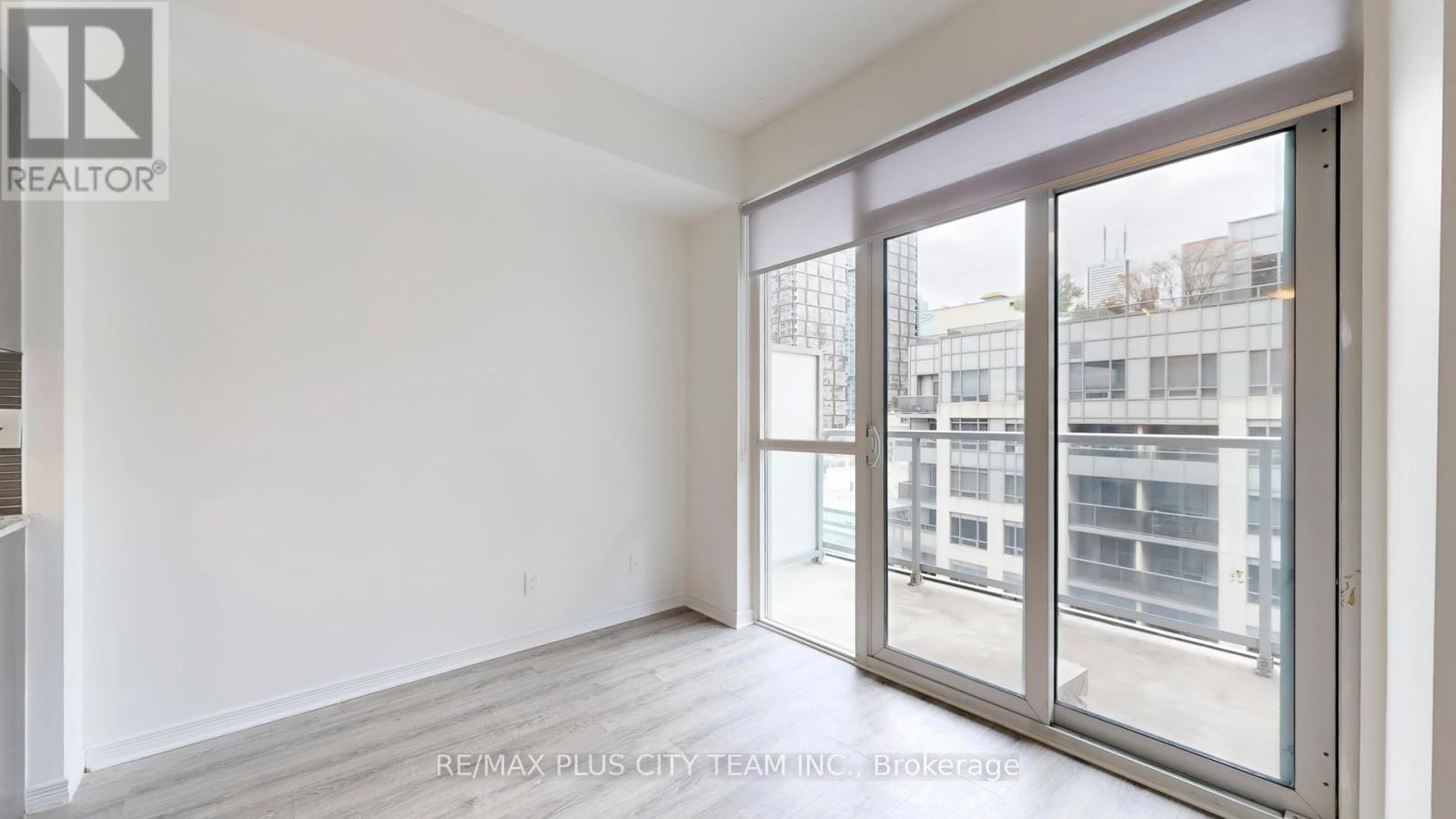 1818 - 352 Front Street W, Toronto, Ontario  M5V 0K3 - Photo 4 - C12544406