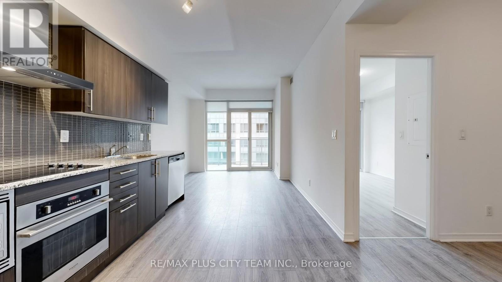 1818 - 352 Front Street W, Toronto, Ontario  M5V 0K3 - Photo 6 - C12544406