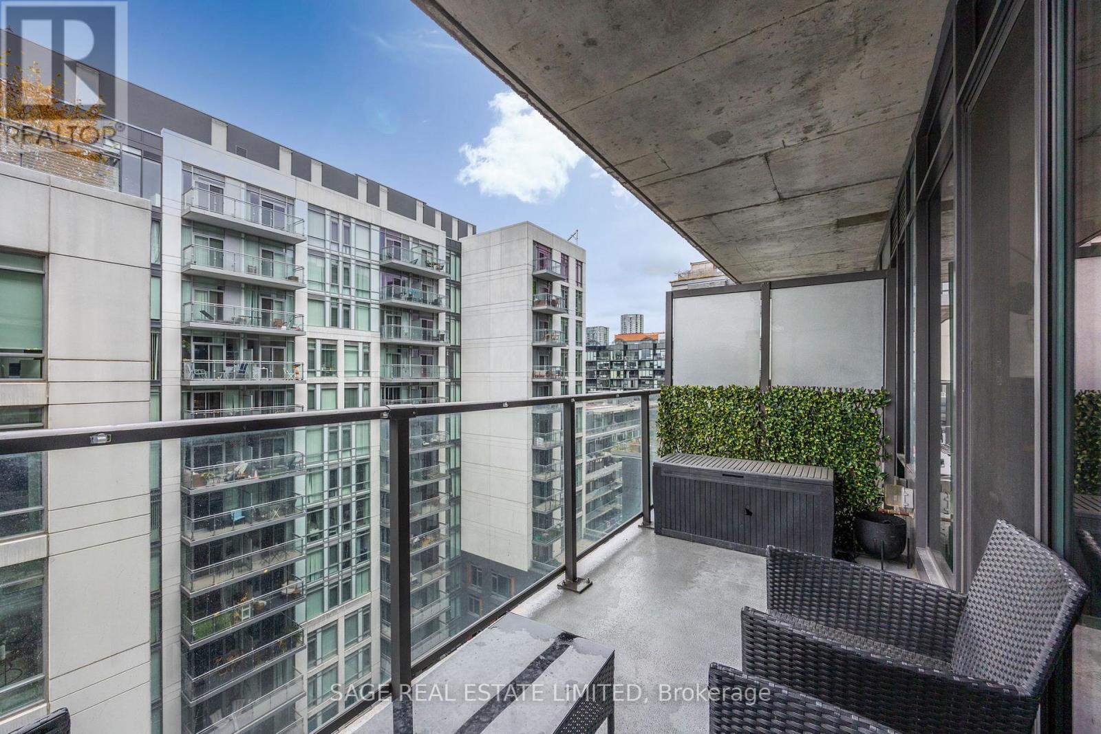 1214 - 111 Bathurst Street, Toronto, Ontario  M5V 0M9 - Photo 22 - C12544408