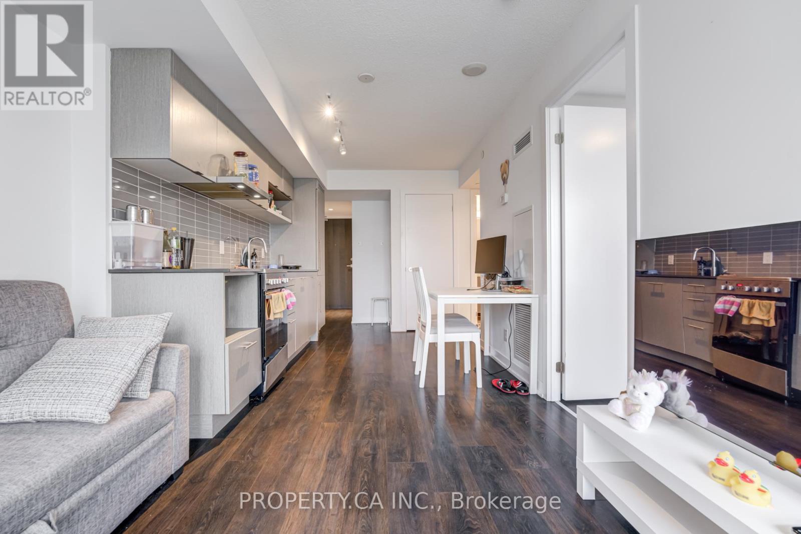 1101 - 365 Church Street, Toronto, Ontario  M5B 0B5 - Photo 11 - C12544412