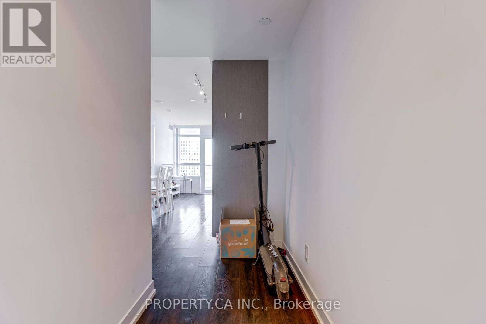 1101 - 365 Church Street, Toronto, Ontario  M5B 0B5 - Photo 5 - C12544412