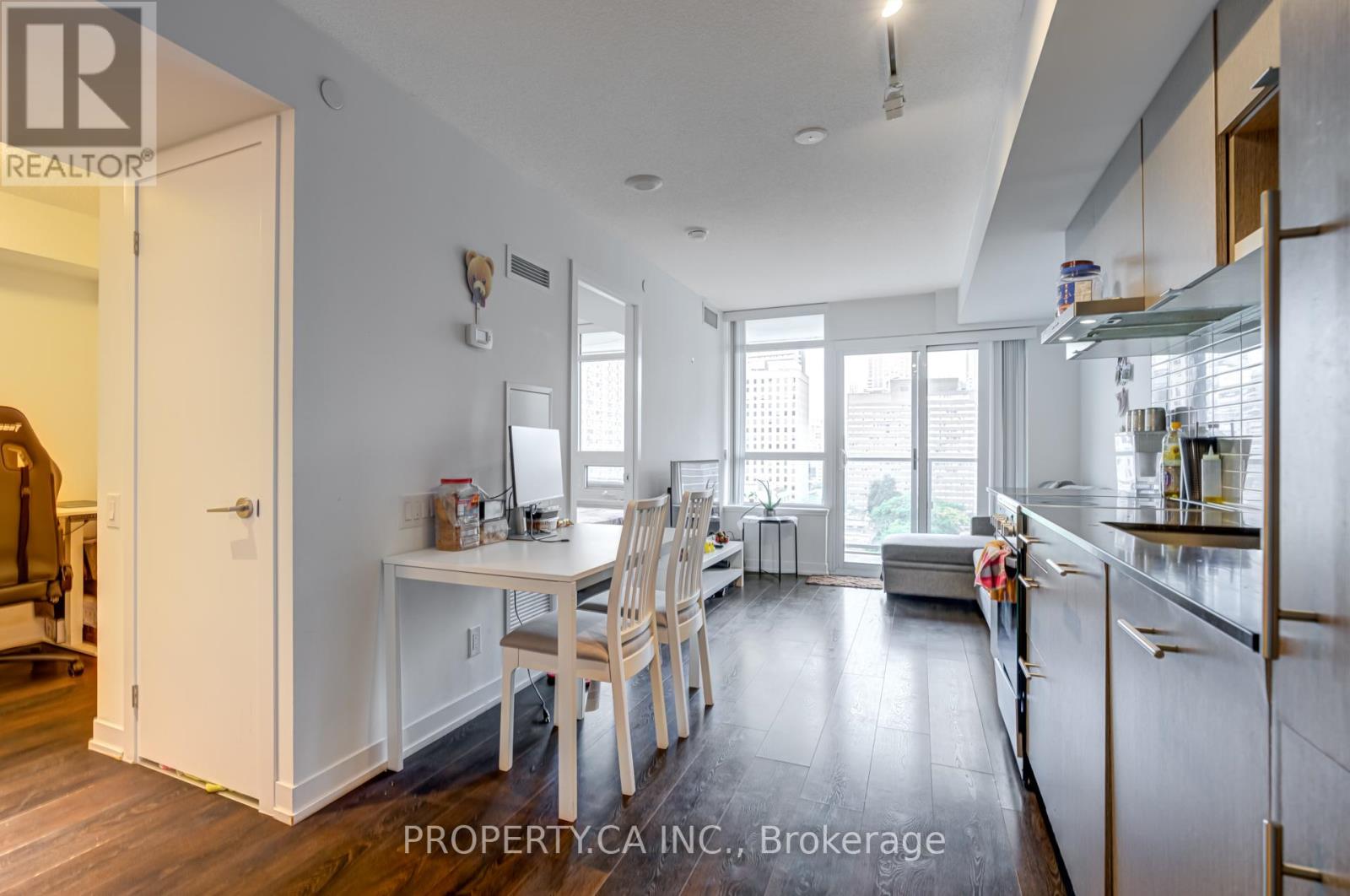 1101 - 365 Church Street, Toronto, Ontario  M5B 0B5 - Photo 6 - C12544412