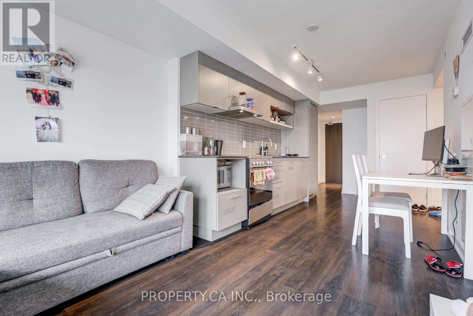 1101 - 365 Church Street, Toronto, Ontario  M5B 0B5 - Photo 8 - C12544412